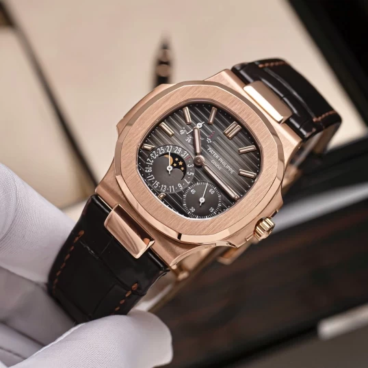 Patek Philippe Nautilus Moonphase Power Reserve 5712R-001 – 40mm Rose Gold