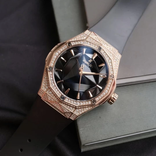 Hublot Classic Fusion Orlinski King Gold Pavé 40mm 550.OS.1800.RX.1604.ORL19