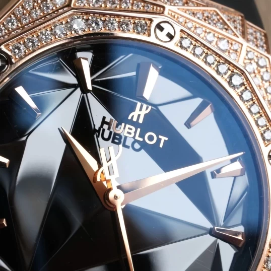 Hublot Classic Fusion Orlinski King Gold Pavé 40mm 550.OS.1800.RX.1604.ORL19