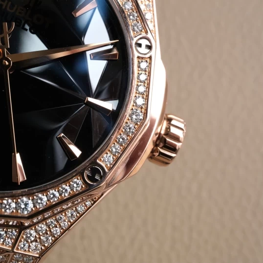 Hublot Classic Fusion Orlinski King Gold Pavé 40mm 550.OS.1800.RX.1604.ORL19