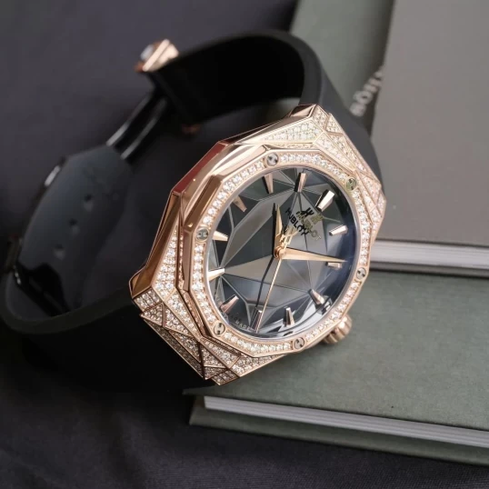Hublot Classic Fusion Orlinski King Gold Pavé 40mm 550.OS.1800.RX.1604.ORL19