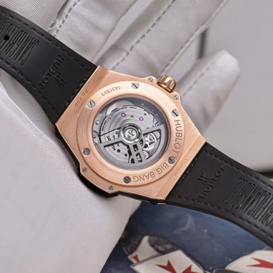 Hublot Big Bang Sang Bleu King Gold Pavé 465.OS.1118.VR.1704.MXM18