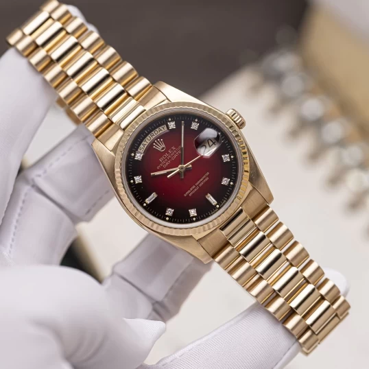 Rolex Oyster Perpetual Day-Date 36mm Ref. 18038 – Ombre Red Dial