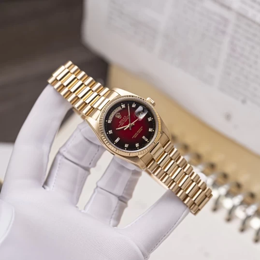 Rolex Oyster Perpetual Day-Date 36mm Ref. 18038 – Ombre Red Dial