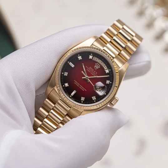 Rolex Oyster Perpetual Day-Date 36mm Ref. 18038 – Ombre Red Dial