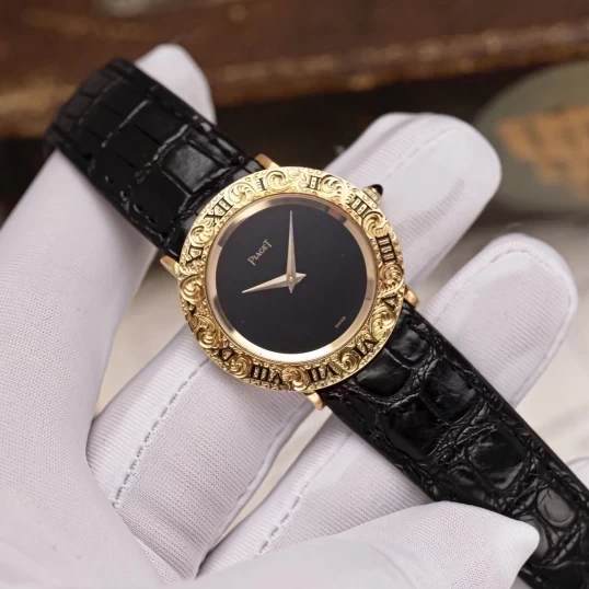 Piaget Vintage 9118 – 18K Yellow Gold