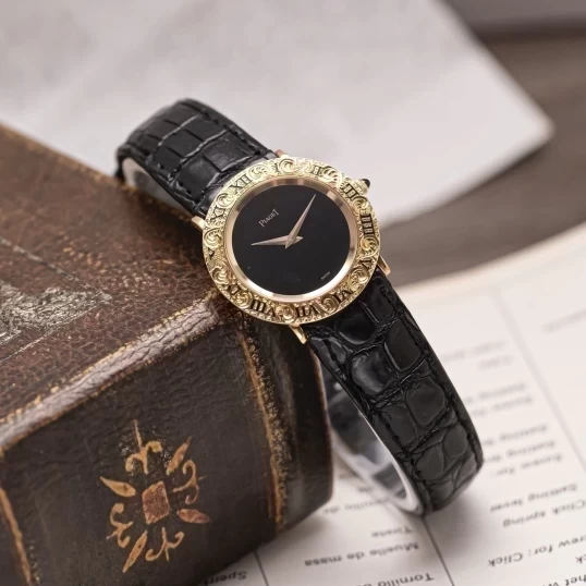 Piaget Vintage 9118 – 18K Yellow Gold