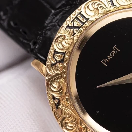 Piaget Vintage 9118 – 18K Yellow Gold