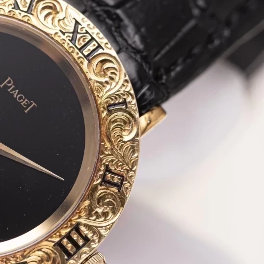 Piaget Vintage 9118 – 18K Yellow Gold