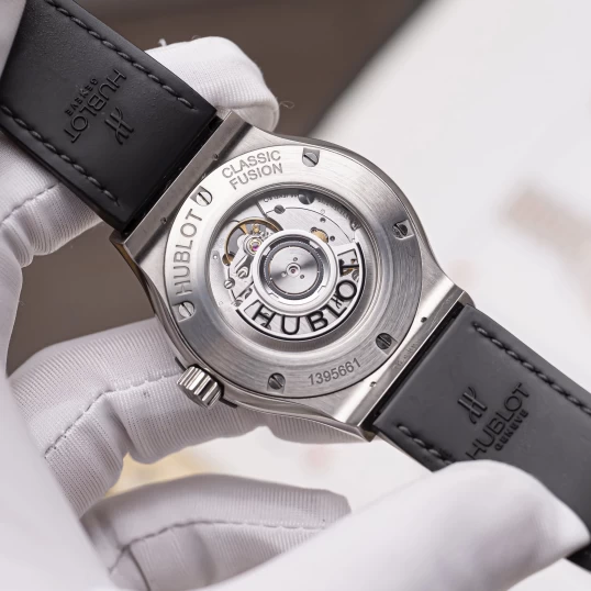 Hublot Classic Fusion Titanium 42mm Ref. 542.NX.2611.LR Custom Full Diamonds Pave