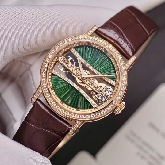 Corum Golden Bridge Round 39mm – Ref. 39 B113/03168 – 113.000.85/0F90 DV91R