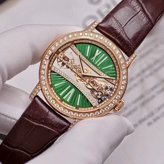 Corum Golden Bridge Round 39mm – Ref. 39 B113/03168 – 113.000.85/0F90 DV91R