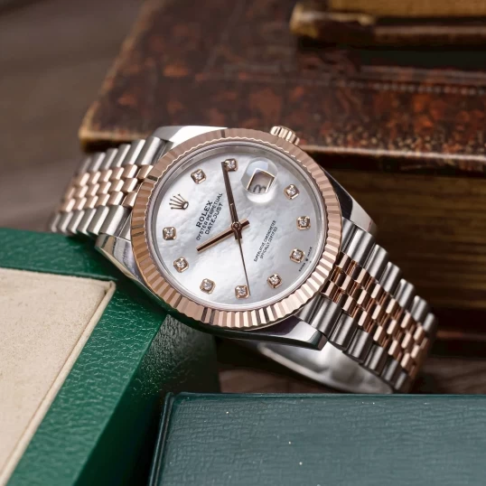 Rolex Oyster Perpetual Datejust 41mm 126331 MOP Dial