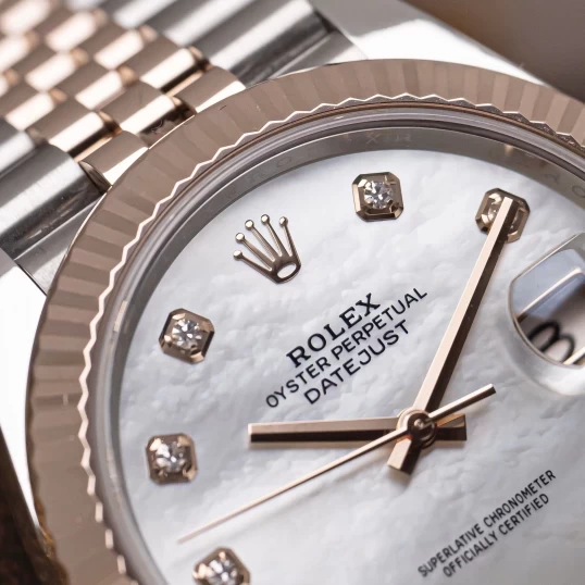Rolex Oyster Perpetual Datejust 41mm 126331 MOP Dial