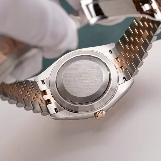 Rolex Oyster Perpetual Datejust 41mm 126331 MOP Dial