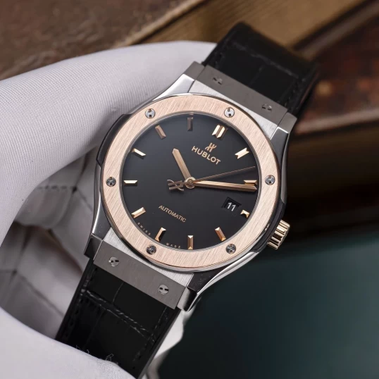 Hublot Classic Fusion 42mm 542.NO.1181.LR