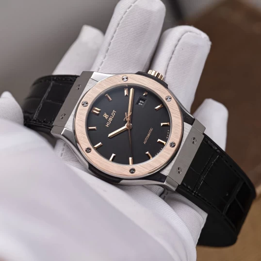 Hublot Classic Fusion 42mm 542.NO.1181.LR