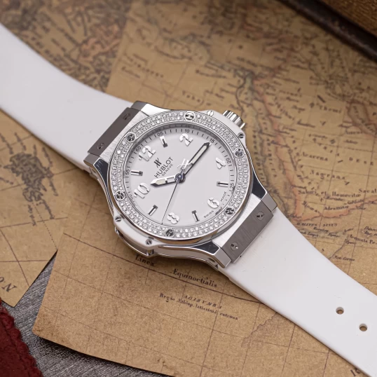 Hublot Big Bang Steel White Diamonds 38mm 361.SE.2010.RW.1104