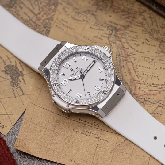 Hublot Big Bang Steel White Diamonds 38mm 361.SE.2010.RW.1104