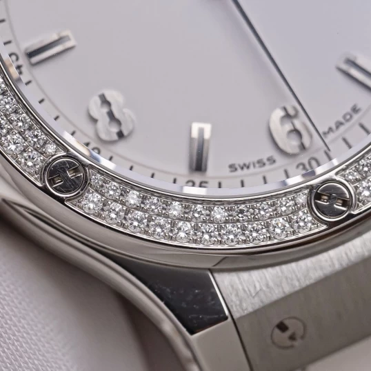 Hublot Big Bang Steel White Diamonds 38mm 361.SE.2010.RW.1104