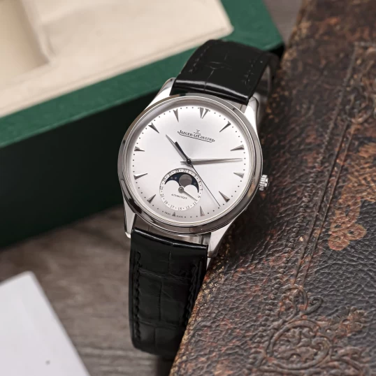 Jaeger-LeCoultre Master Ultra Thin Moon Stainless Steel 39mm – Ref. Q1368420