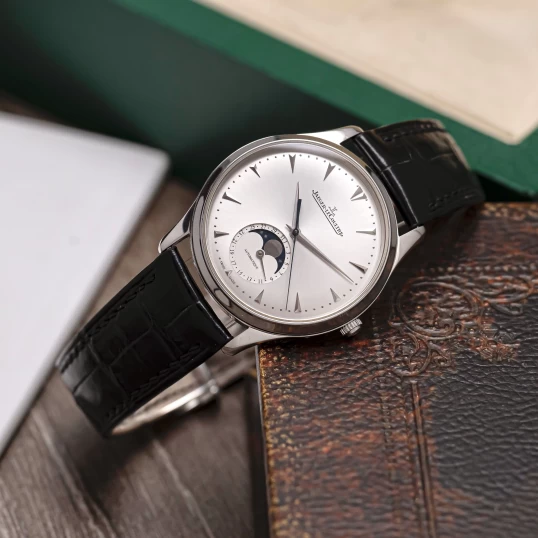 Jaeger-LeCoultre Master Ultra Thin Moon Stainless Steel 39mm – Ref. Q1368420