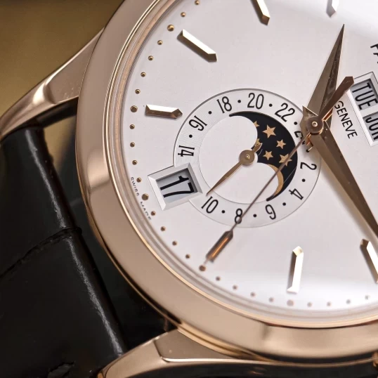 Patek Philippe Complications Annual Calendar Moonphase 5396R-011 – Rose Gold, White Dial