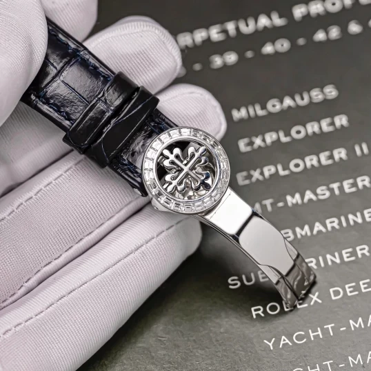 Patek Philippe Complications Chronograph Annual Calendar 5961P-001 – Platinum