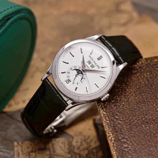 Patek Philippe Complications Annual Calendar Moonphase 5396G-011 – White Gold, 38.5mm