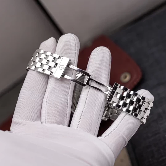 Patek Philippe Complications Annual Calendar 5396/1G-001 – 18K White Gold Bracelet