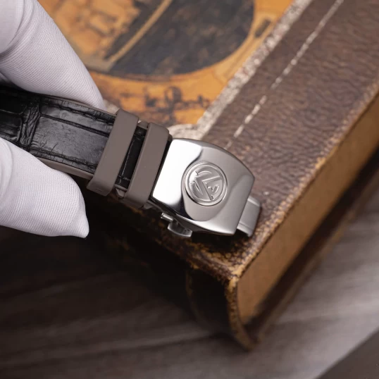 Franck Muller Vanguard V45 Steel – Custom Diamonds