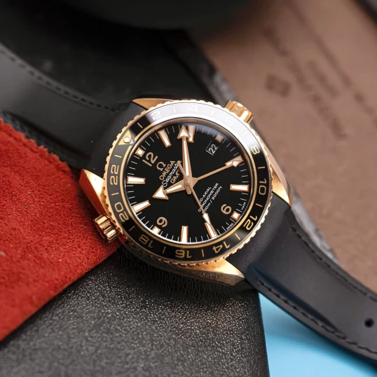 Omega Seamaster Planet Ocean 600M Co-Axial GMT 44mm 18K Sedna™ Gold Black Dial