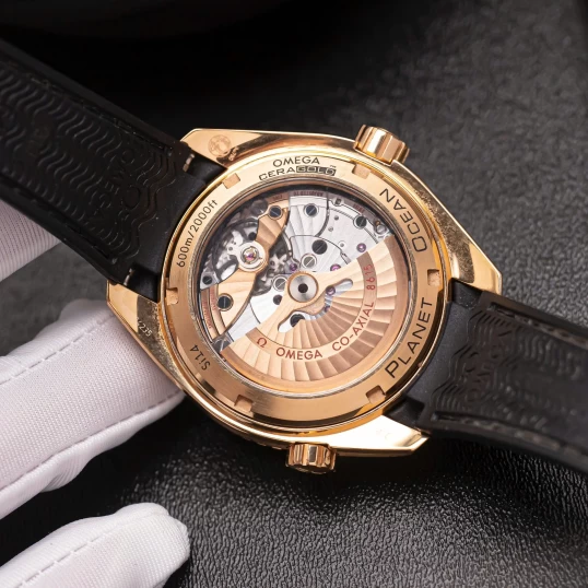 Omega Seamaster Planet Ocean 600M Co-Axial GMT 44mm 18K Sedna™ Gold Black Dial