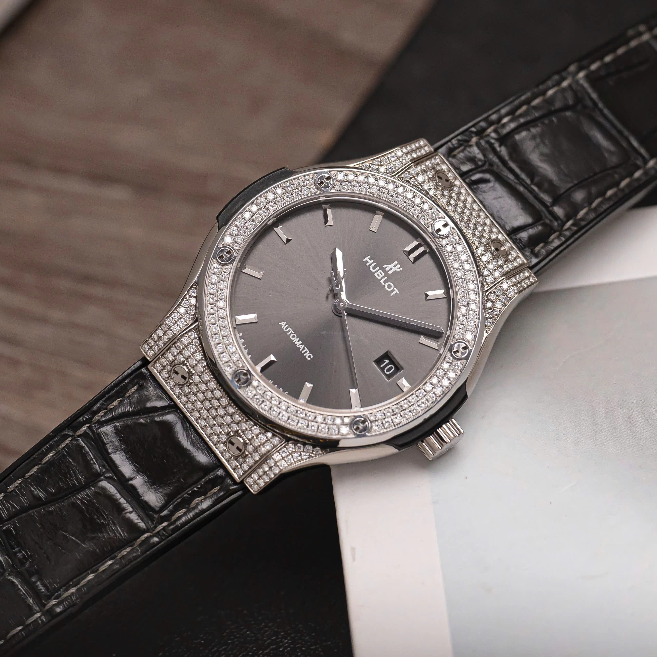 Hublot Classic Fusion 42mm Grey Dial Titanium – Ref. 542.NX.7071.LR Custom Diamond Bezel
