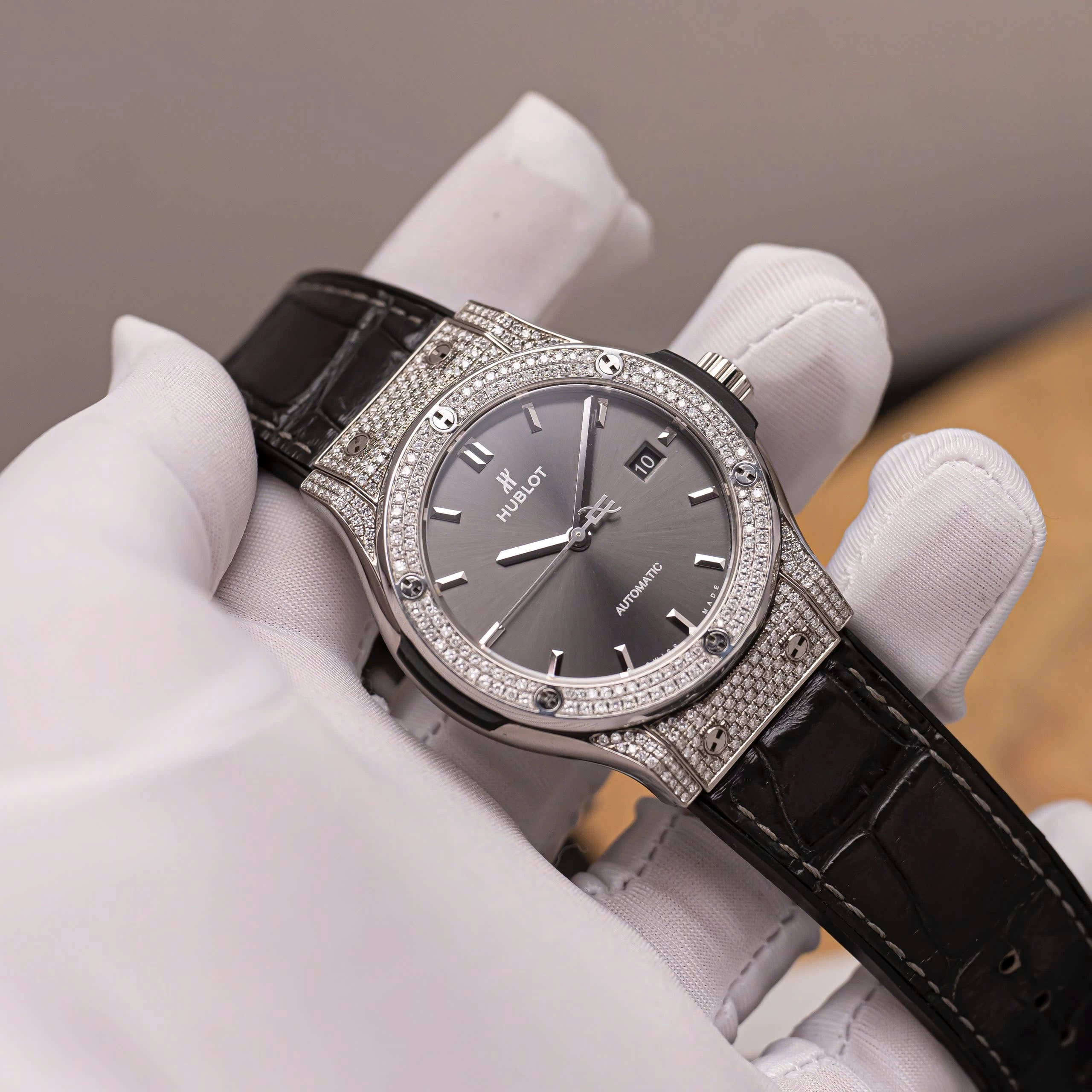 Hublot Classic Fusion 42mm Grey Dial Titanium – Ref. 542.NX.7071.LR Custom Diamond Bezel