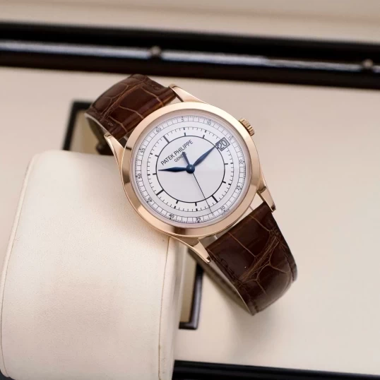 Patek Philippe Calatrava 5296R-001 Rose Gold – Sector Dial