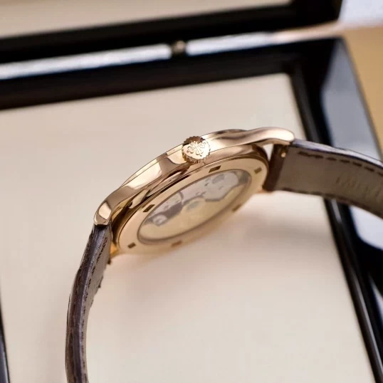 Patek Philippe Calatrava 5296R-001 Rose Gold – Sector Dial