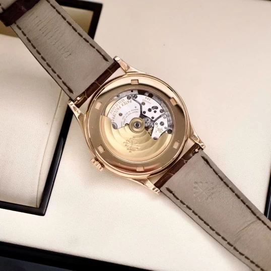 Patek Philippe Calatrava 5296R-001 Rose Gold – Sector Dial