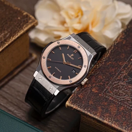 Hublot Classic Fusion Titanium Mix Gold 42mm Ref. 542.NO.1181.LR (Fullbox 2019)