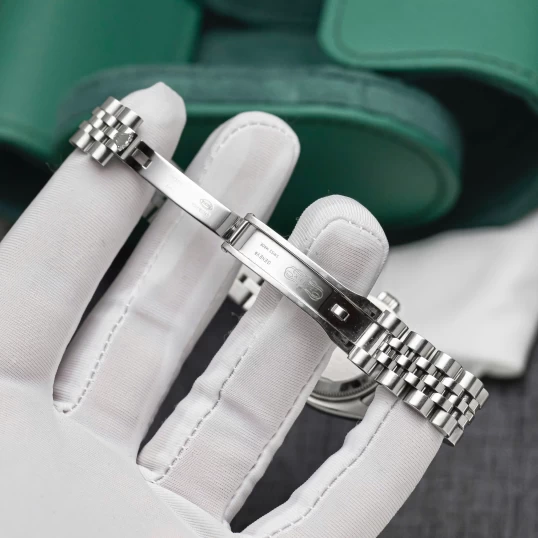Rolex Oyster Perpetual Lady-Datejust 26mm Ref. 179174 Silver Dial
