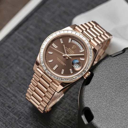 Rolex Oyster Perpetual Day-Date 40mm 228235 Everose Gold Chocolate Dial – Custom Baguette Diamond Bezel