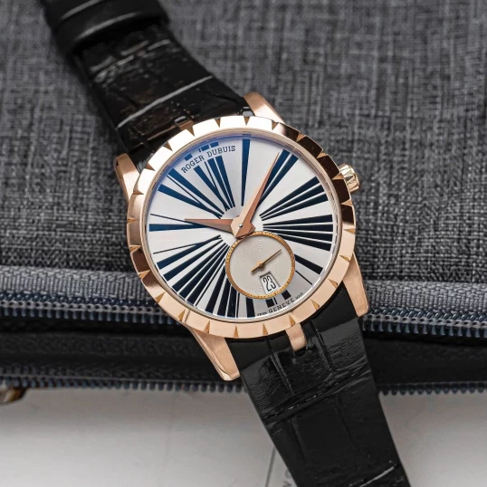 Roger Dubuis Excalibur 36mm Automatic in Rose Gold Silver Dial Ref.RDDBEX0587