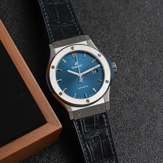 Hublot Classic Fusion Titanium Blue 42mm – Ref. 542.NX.7170.LR
