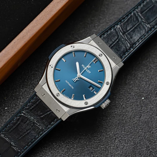 Hublot Classic Fusion Titanium Blue 42mm – Ref. 542.NX.7170.LR