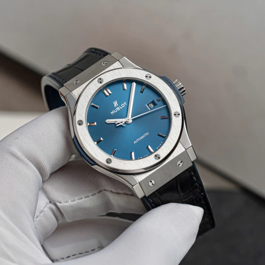Hublot Classic Fusion Titanium Blue 42mm – Ref. 542.NX.7170.LR