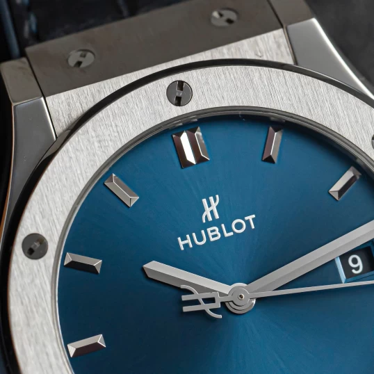 Hublot Classic Fusion Titanium Blue 42mm – Ref. 542.NX.7170.LR