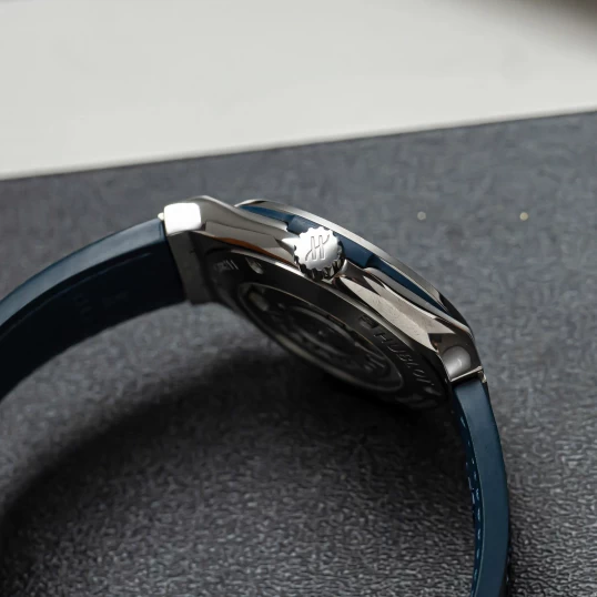 Hublot Classic Fusion Titanium Blue 42mm – Ref. 542.NX.7170.LR