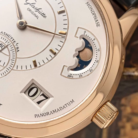 Glashutte Original PanoMatic Lunar Mondphase 90-02-01-01-04