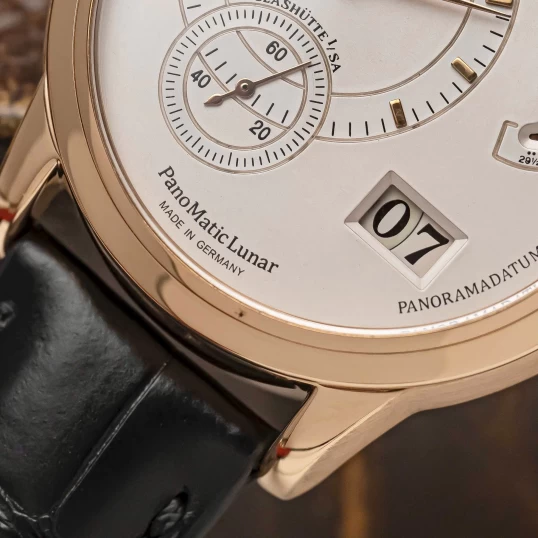Glashutte Original PanoMatic Lunar Mondphase 90-02-01-01-04