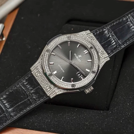 Hublot Classic Fusion Titanium 42mm Ref. 542.NX.7071.LR Custom Full Pave Diamonds